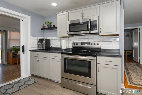 $345,000 | 33 Washington Street, Plainville, CT 06062