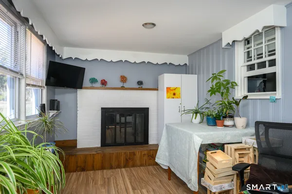 $345,000 | 33 Washington Street, Plainville, CT 06062