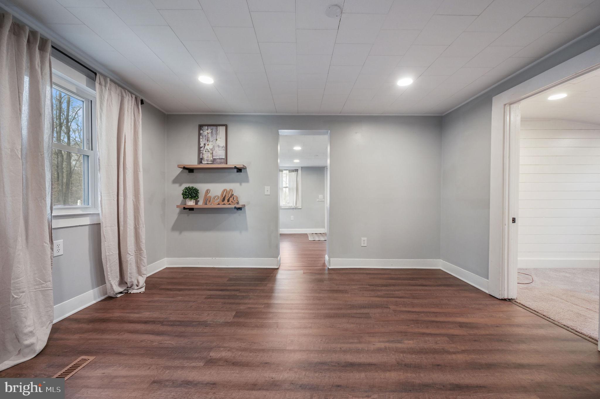 1312 Everetts Corner Road Hartly, DE 19953 - Photo 13 of 24 Living Room