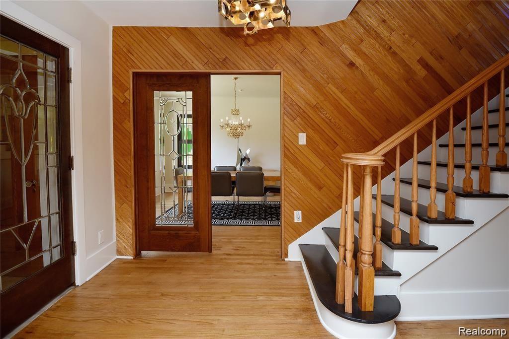 26764 York Road Huntington Woods, MI 48070 - Photo 11 of 45