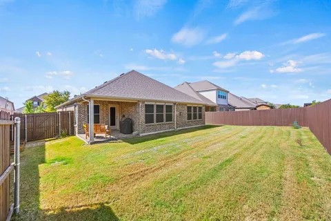 $339,900 | 912 Basket Willow Terrace, Fort Worth, TX 76052