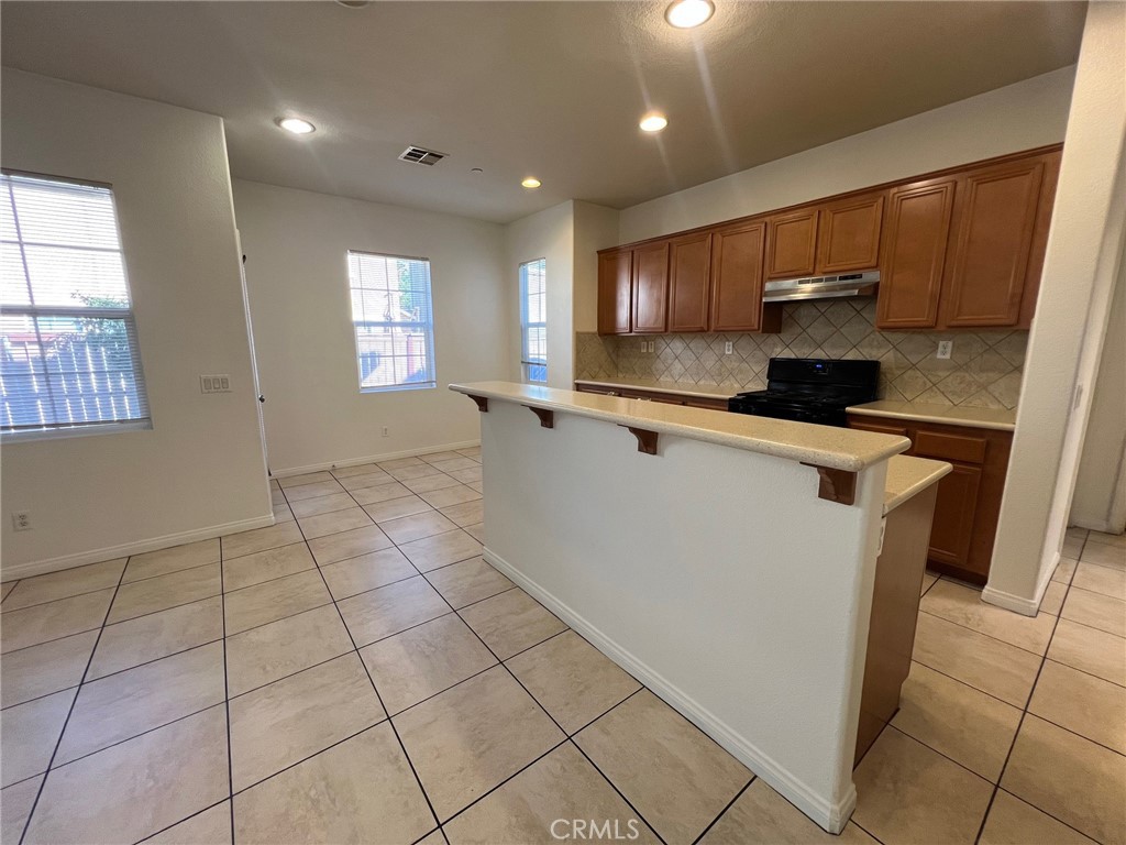 1770 Karley Way Riverside, CA 92501 - Photo 3 of 21