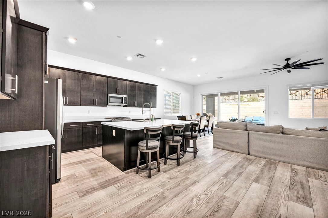 64 Reverie Heights Avenue Henderson, NV 89011 - Photo 4 of 26