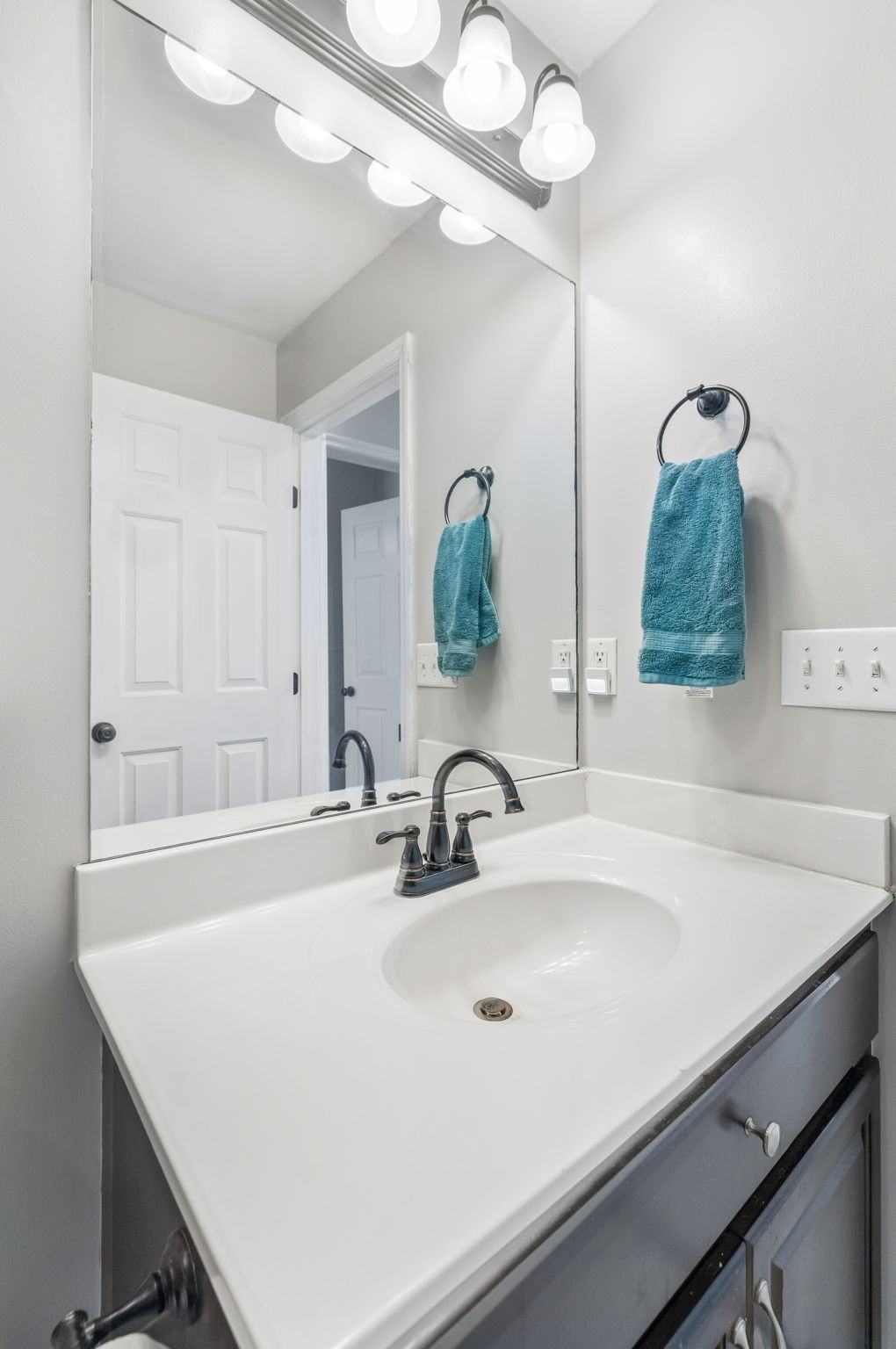 1245 Cliff Amos Road Spring Hill, TN 37174 - Photo 11 of 49 Gallery Image 11