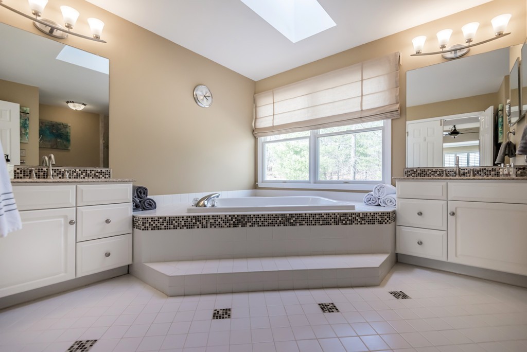 68 Ridge Way North Andover, MA 01845 - Photo 24 of 30 Gallery Image 24
