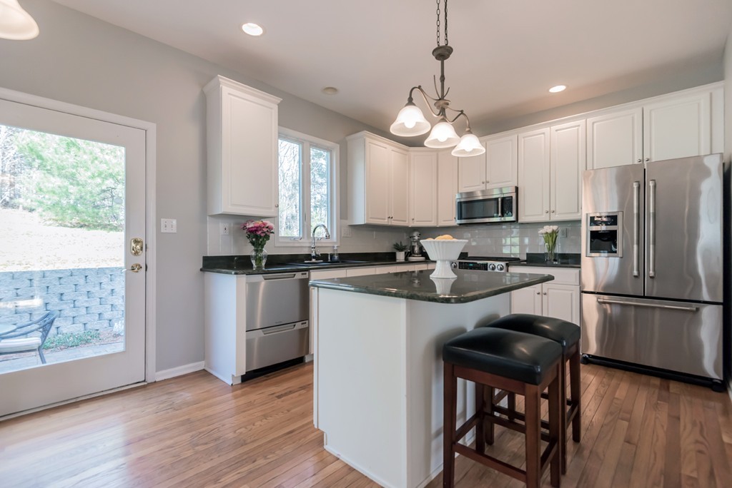 68 Ridge Way North Andover, MA 01845 - Photo 10 of 30 Gallery Image 10