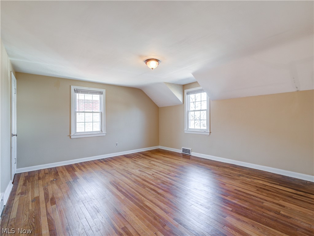2361 Traymore Road Cleveland, OH 44118 - Photo 16 of 29
