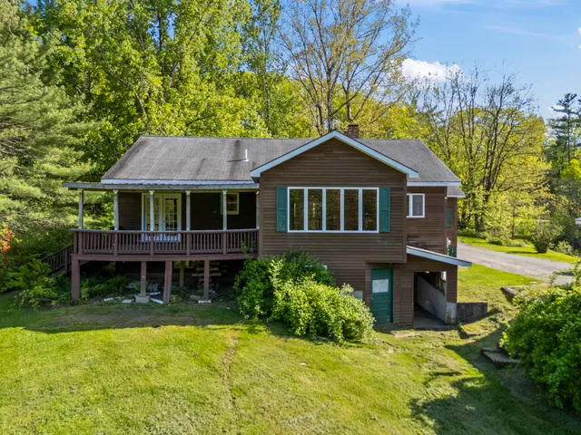 $785,000 | 117 Taylor Woods Road, Belgrade, ME 04917