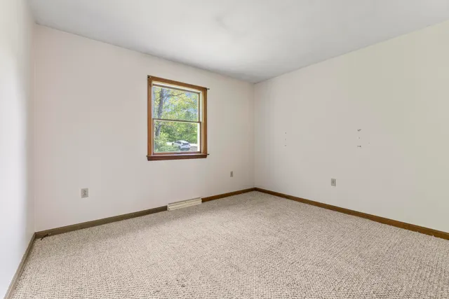 $785,000 | 117 Taylor Woods Road, Belgrade, ME 04917