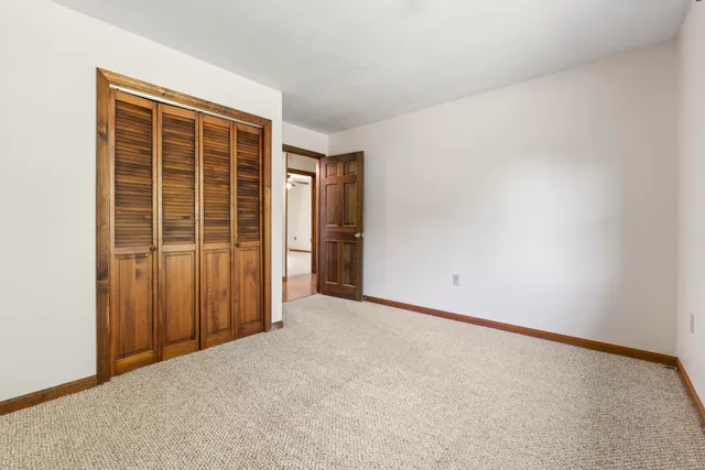 $785,000 | 117 Taylor Woods Road, Belgrade, ME 04917