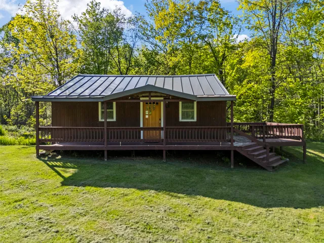 $785,000 | 117 Taylor Woods Road, Belgrade, ME 04917