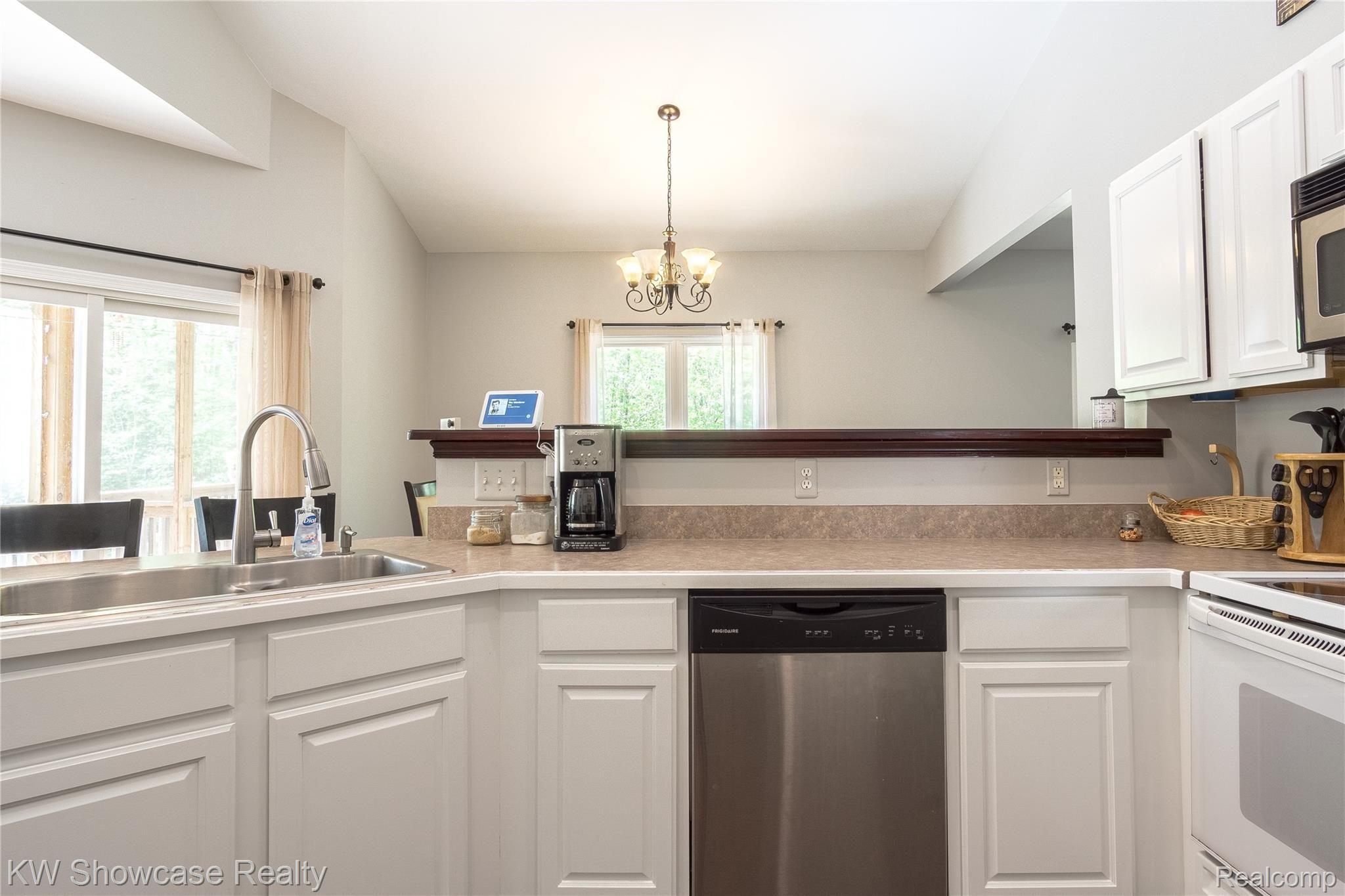 11041 Hensell Road Holly, MI 48442 - Photo 40 of 62 Interiors (10 of 32).jpg
