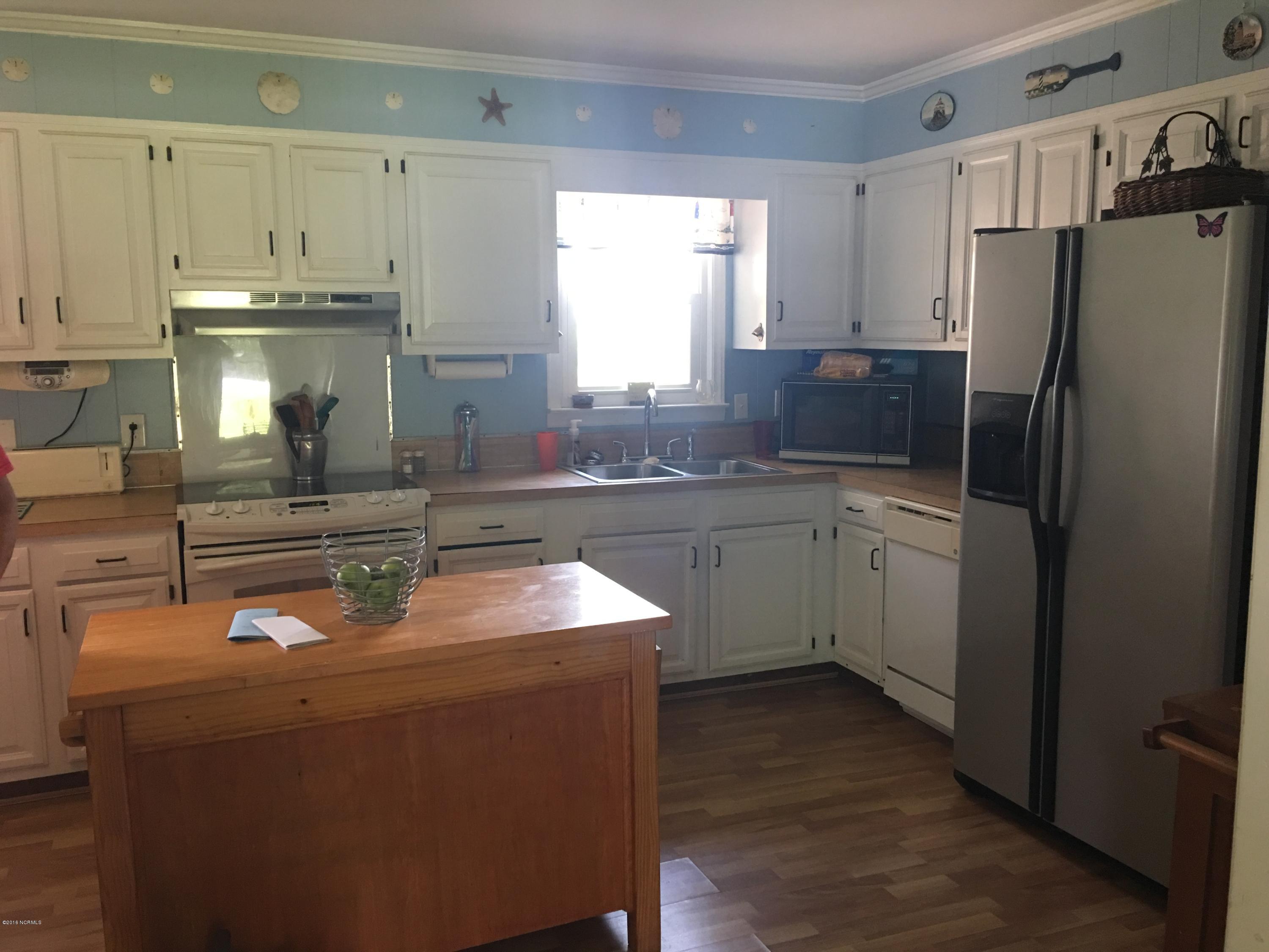 2165 Quarter Road Swanquarter, NC 27885 - Photo 2 of 16 Bright and airy large kitchen.