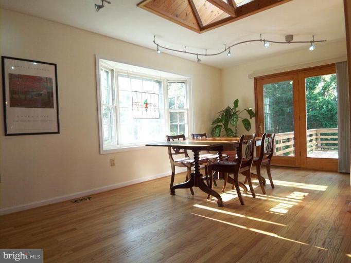 4209 Whitacre Road Fairfax, VA 22032 - Photo 11 of 30 Dining Room