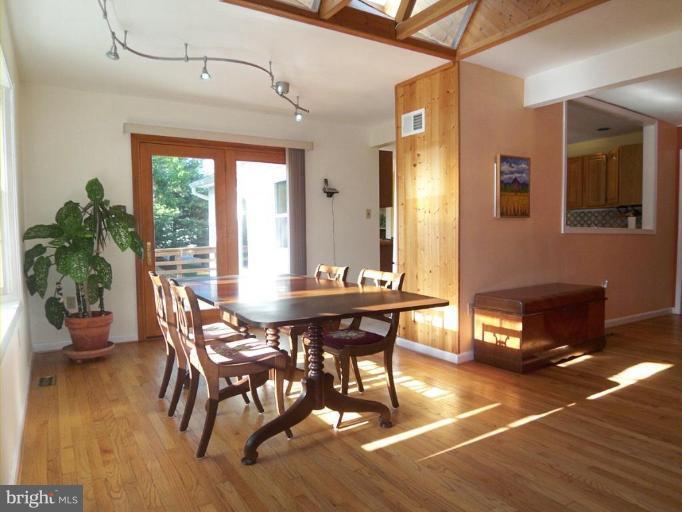4209 Whitacre Road Fairfax, VA 22032 - Photo 12 of 30 Dining Room #2