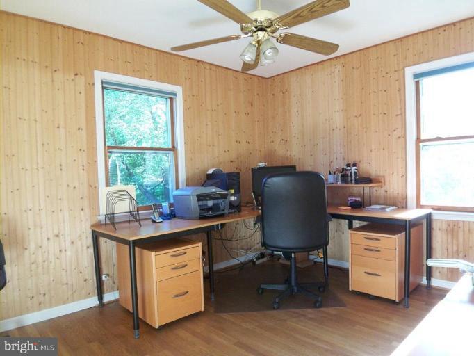 4209 Whitacre Road Fairfax, VA 22032 - Photo 22 of 30 Bedroom #3