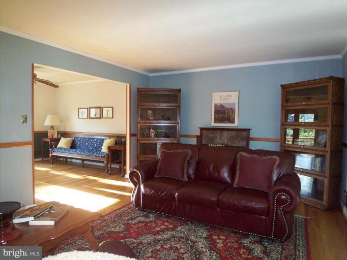 4209 Whitacre Road Fairfax, VA 22032 - Photo 5 of 30 Living Room #3
