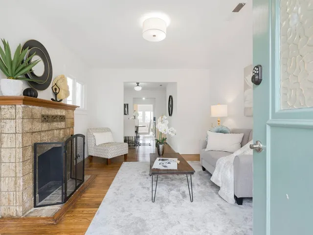 $1,088,000 | 812-812 Washington Avenue, Albany, CA 94706