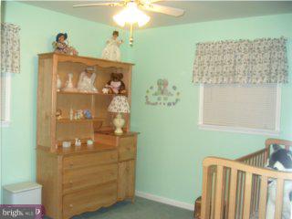 61 Linden Road Burlington, NJ 08016 - Photo 4 of 6 Gallery Image 4