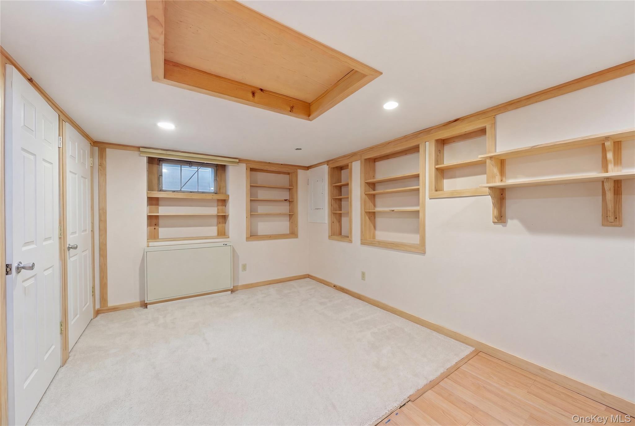 82 Sunset Road Bay Shore, NY 11706 - Photo 32 of 38