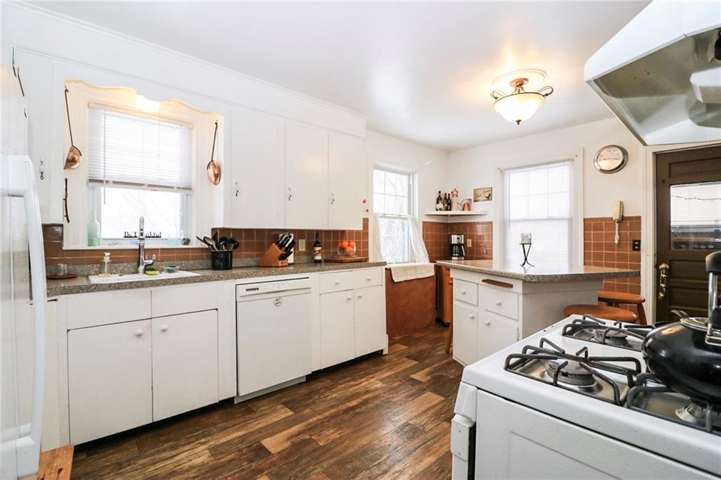 21 Sanford Road Wells, ME 04090 - Photo 5 of 25 Large kitchen with high ceilings....