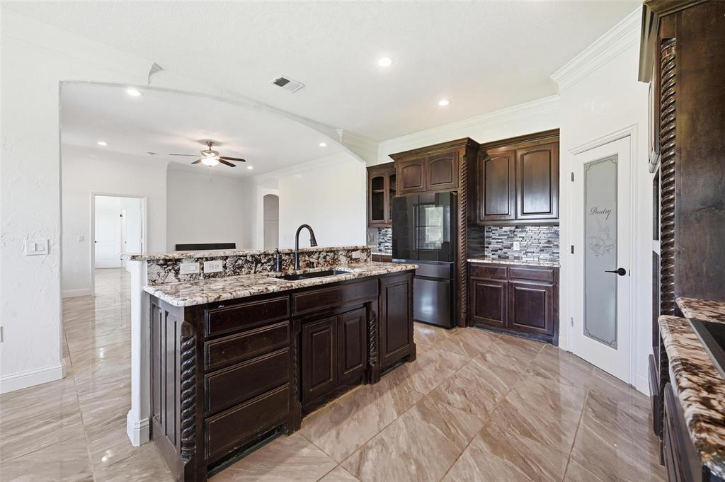 8532 Reese Road Alvarado, TX 76009 - Photo 2 of 39