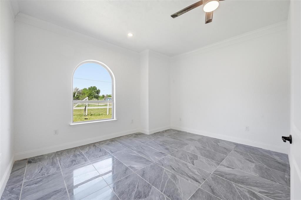 8532 Reese Road Alvarado, TX 76009 - Photo 22 of 39