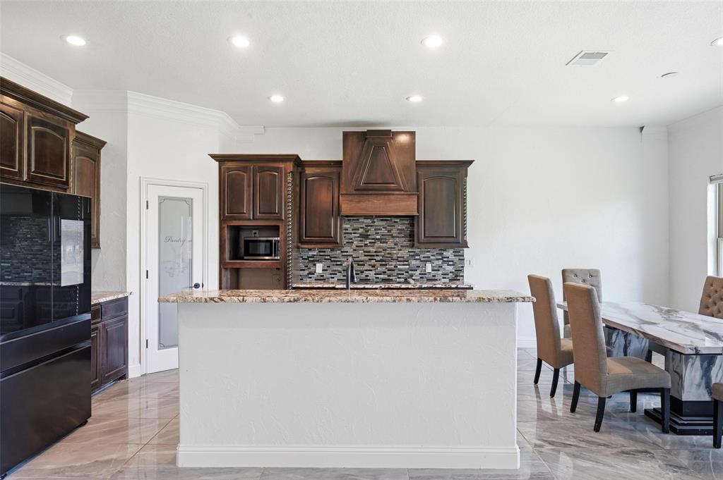 8532 Reese Road Alvarado, TX 76009 - Photo 9 of 39