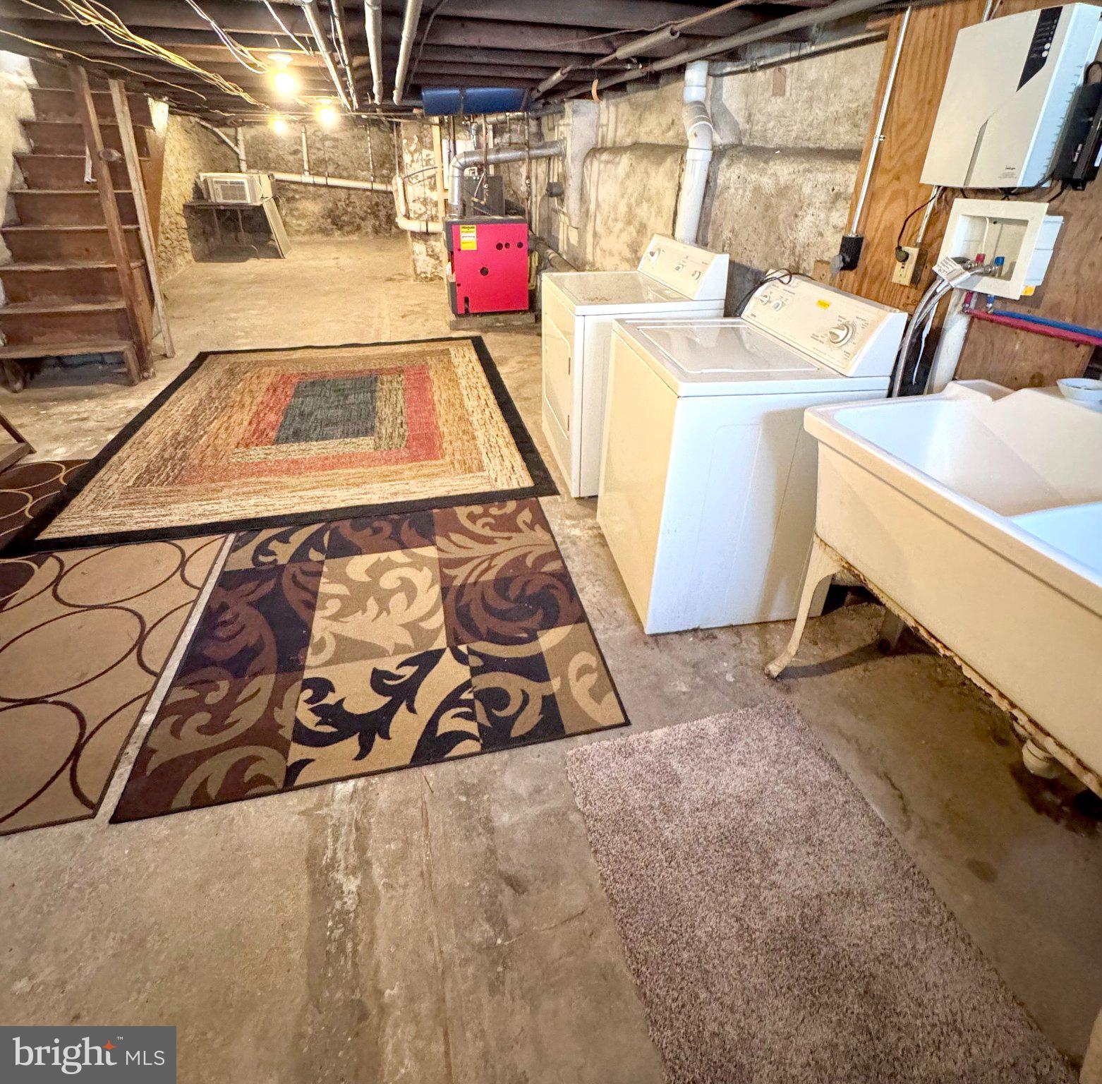125 Davis Street Philadelphia, PA 19127 - Photo 23 of 24 Spacious basement with laundry area.