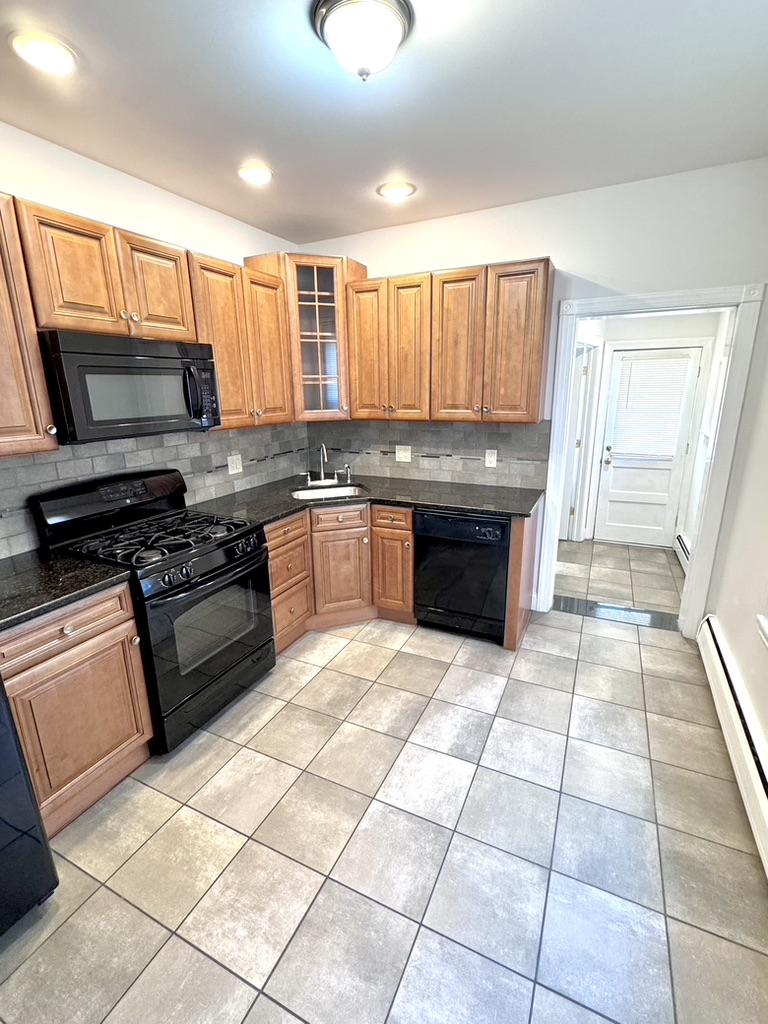 125 Davis Street Philadelphia, PA 19127 - Photo 10 of 24