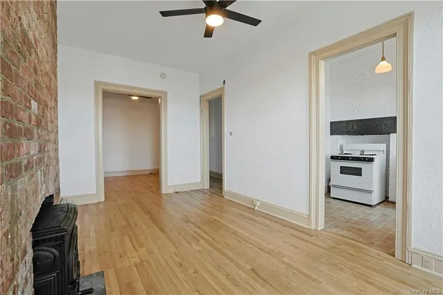 $1,900 | 19 West Broadway, Unit 3E, Nyack, NY 10960