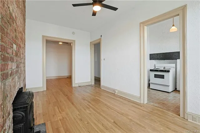 $1,900 | 19 West Broadway, Unit 3E, Nyack, NY 10960