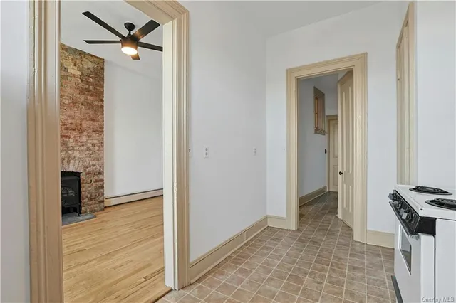 $1,900 | 19 West Broadway, Unit 3E, Nyack, NY 10960