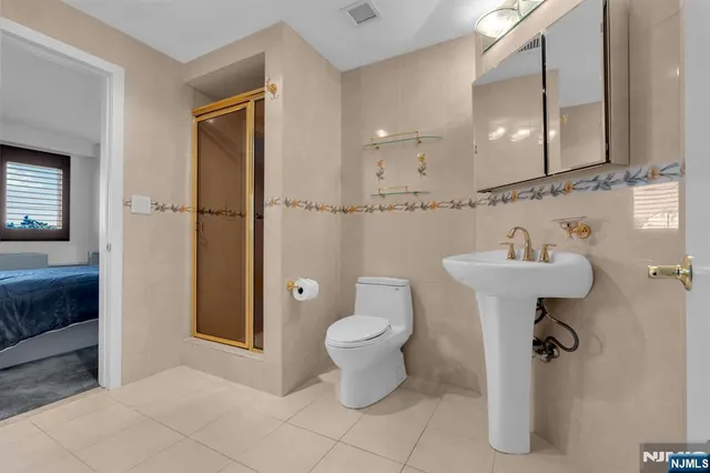 $1,050,000 | 300 Ocean Avenue North, Unit 1C, Long Branch, NJ 07740