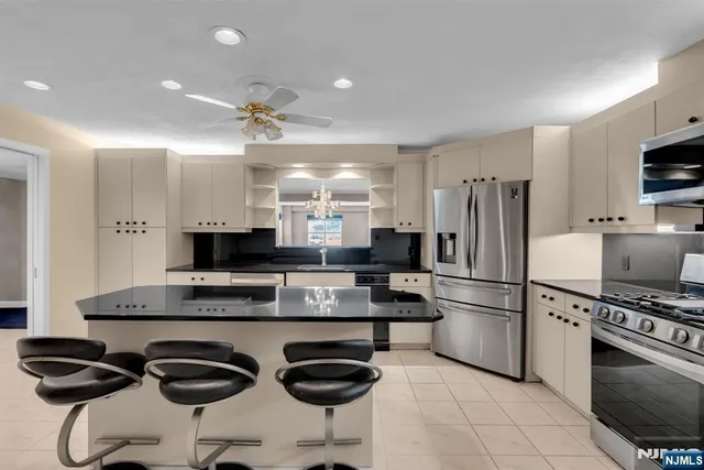 $1,050,000 | 300 Ocean Avenue North, Unit 1C, Long Branch, NJ 07740