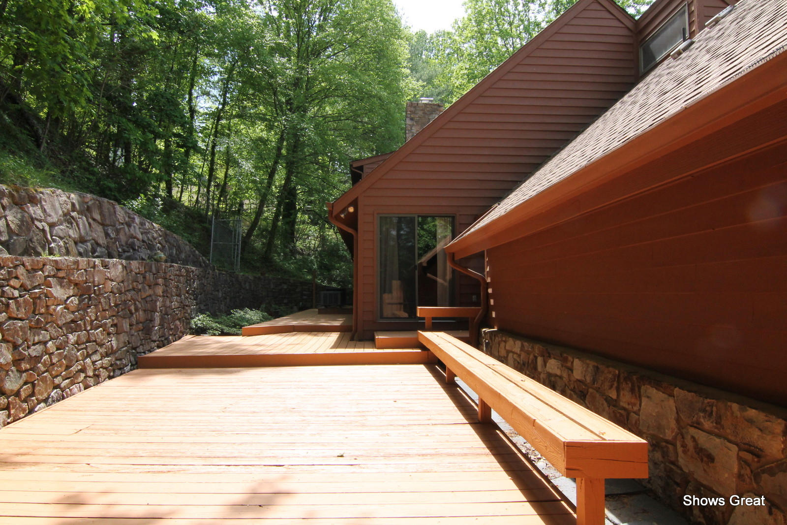 5462 Lakedale Road Southwest Roanoke, VA 24018 - Photo 34 of 45 a backyard of a house with wooden floor