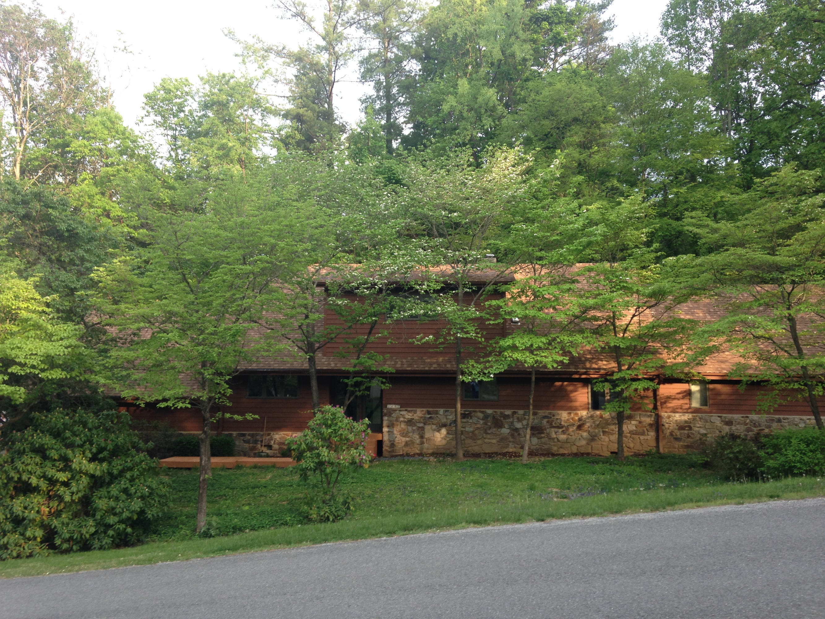 5462 Lakedale Road Southwest Roanoke, VA 24018 - Photo 43 of 45 a couple of table and chairs in front of house