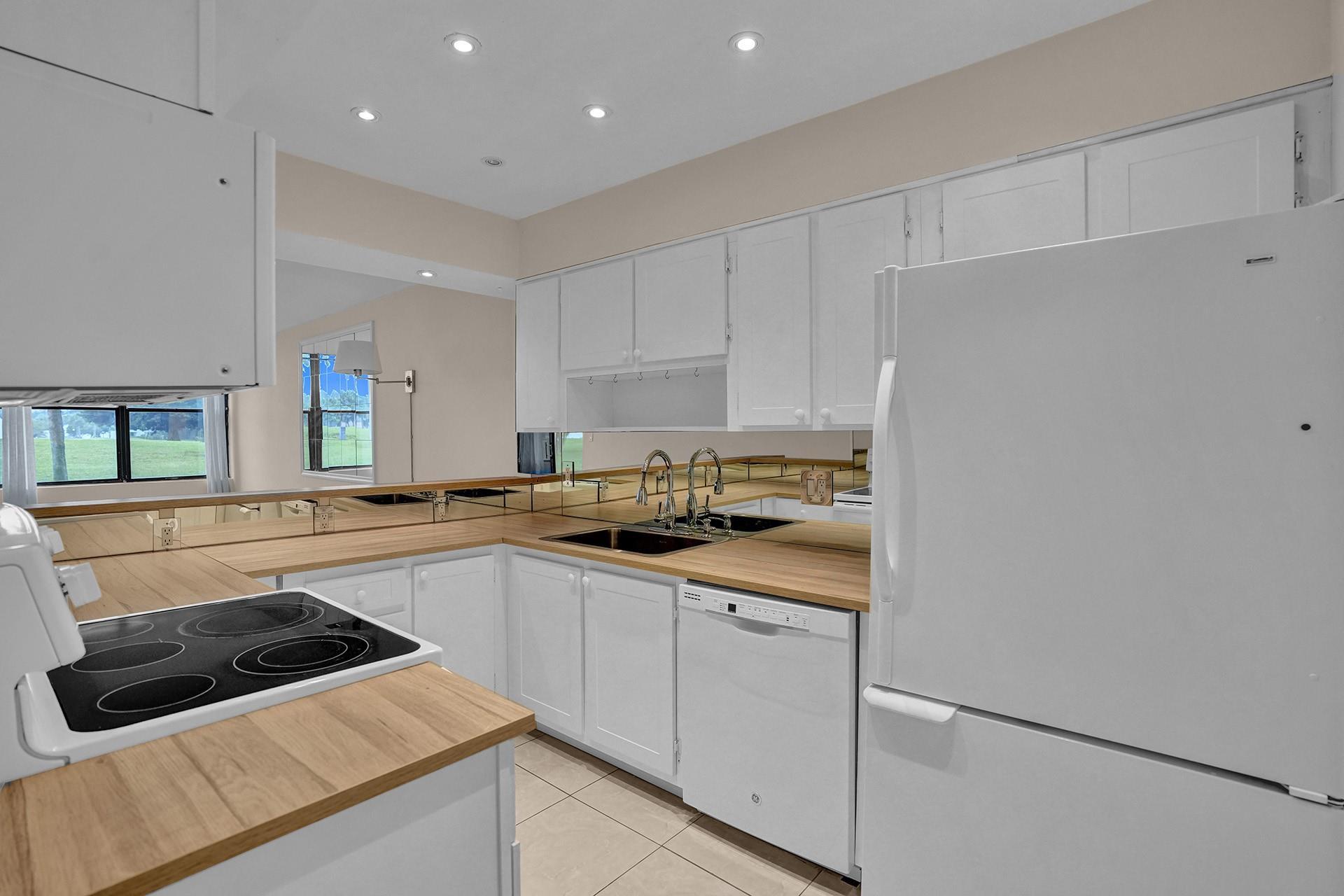 16300 Golf Club Road, Unit 109 Weston, FL 33326 - Photo 7 of 10 Photo 7