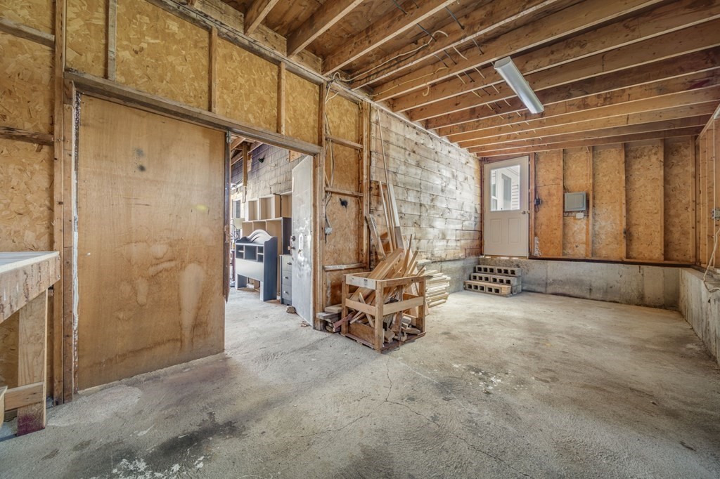 26 Old Tavern Road Wayland, MA 01778 - Photo 39 of 41 Gallery Image 39