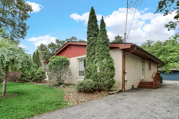 $349,900 | 1634 Wilson Street, Munster, IN 46321