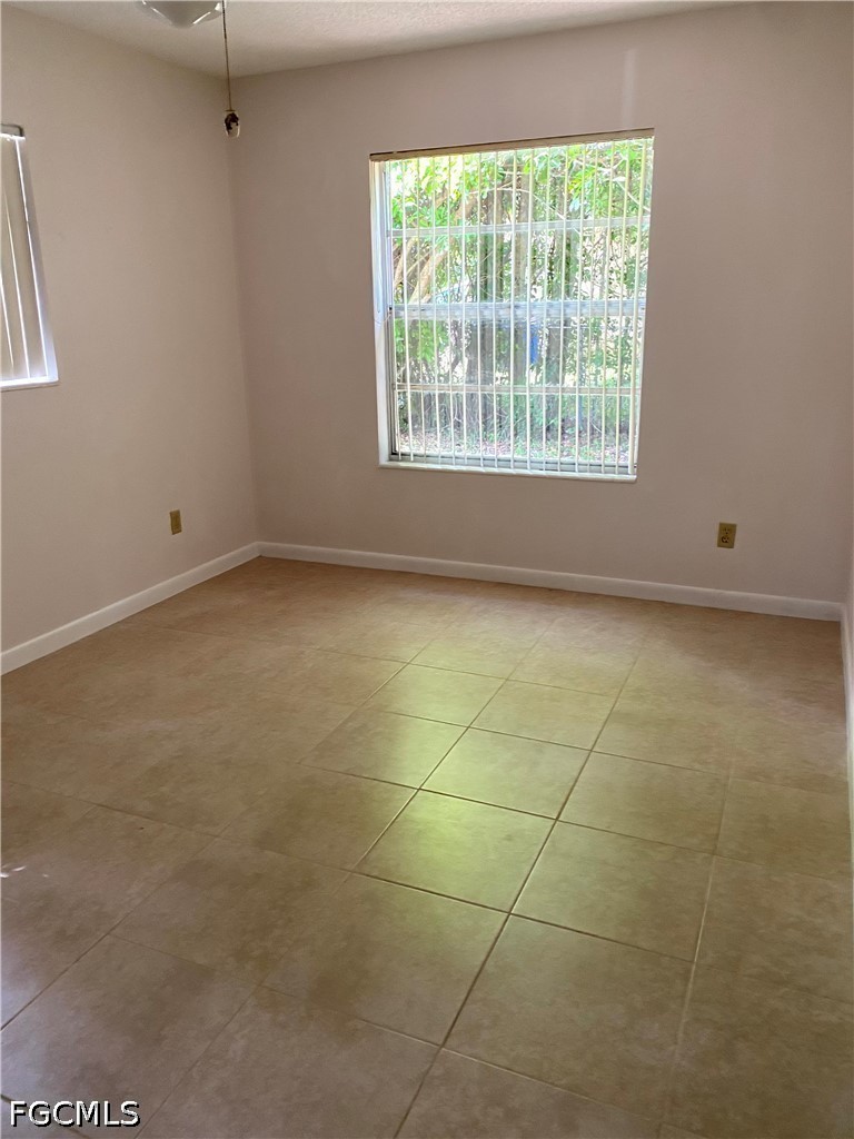 17 Illinois Road Lehigh Acres, FL 33936 - Photo 6 of 31