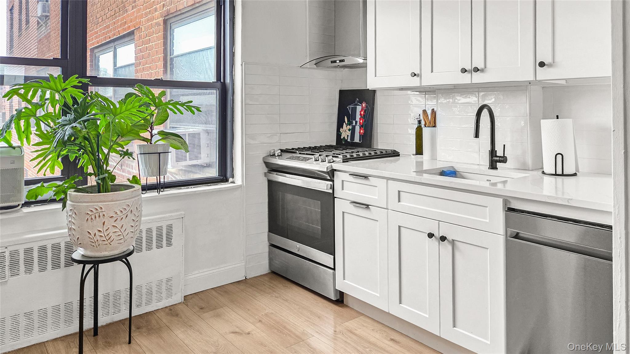 99-60 63rd Road, Unit 9P Queens, NY 11374 - Photo 4 of 10