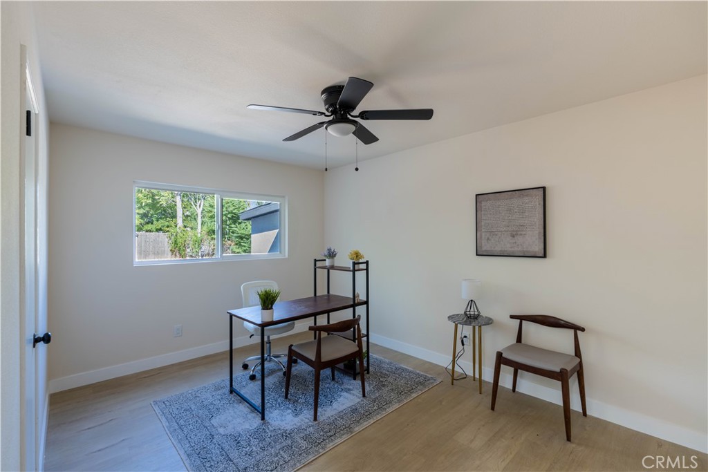 911 West George Street Banning, CA 92220 - Photo 26 of 32 a workspace with furniture and window