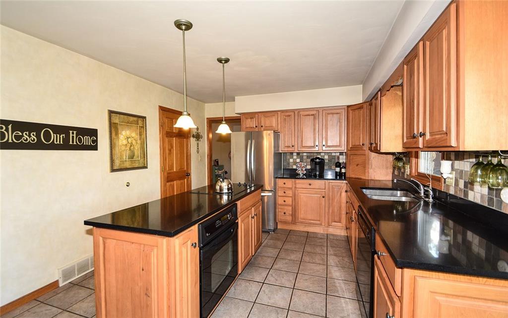 10825 East 121st Street Fishers, IN 46037 - Photo 8 of 31