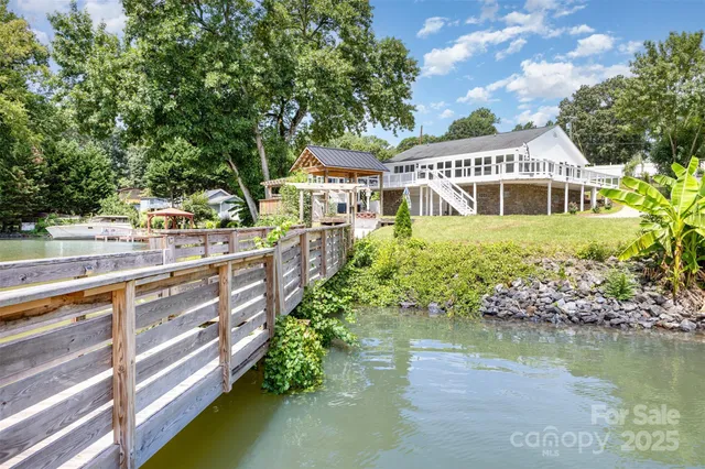 $895,000 | 230 River Loop Road, Belmont, NC 28012