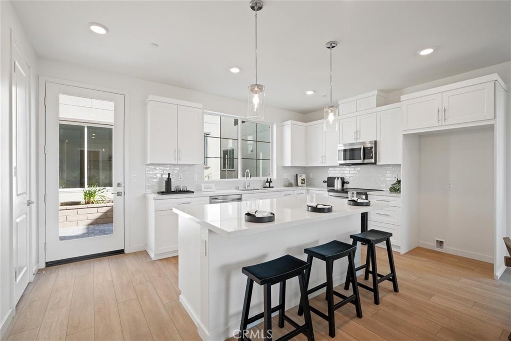 4845 Arroyo Run Moorpark, CA 93021 - Photo 9 of 33 Photos are of model match - exterior and interior finishes may vary