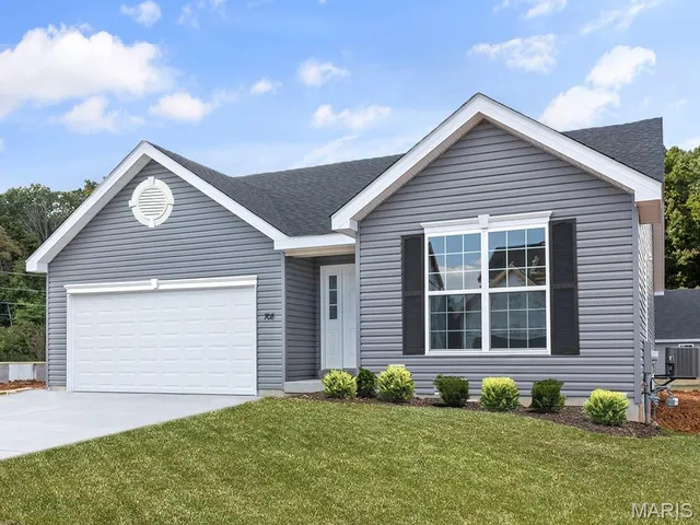$402,825 | 556 Apple Orchard Lane, Wentzville, MO 63385
