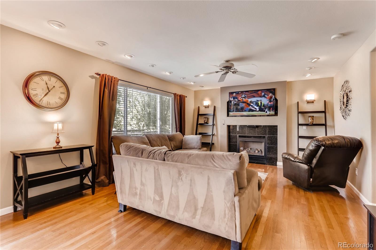 935 Timbervale Trail Highlands Ranch, CO 80129 - Photo 9 of 20