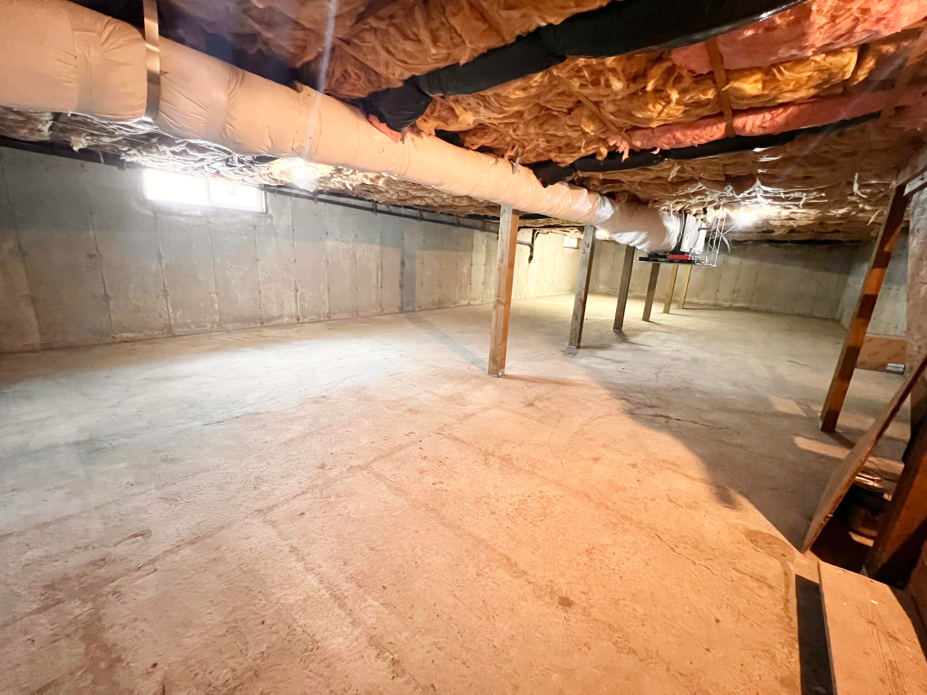 9615 Williamson River Road Chiloquin, OR 97624 - Photo 30 of 60 Basement