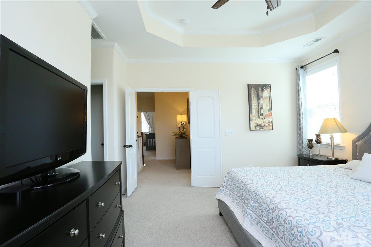 7203 Ladbrooke Street Raleigh, NC 27617 - Photo 14 of 30 Gallery Image 14